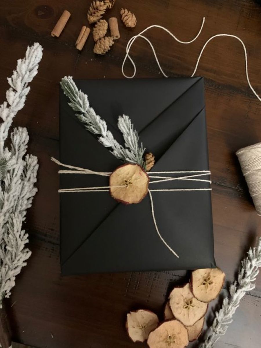 50+ Creative Christmas Gift Wrapping Ideas for Friends & Family