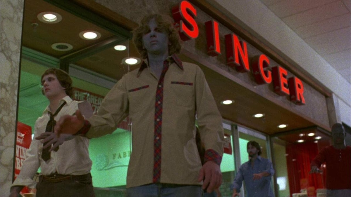 10 Best Horror Films Set In Malls