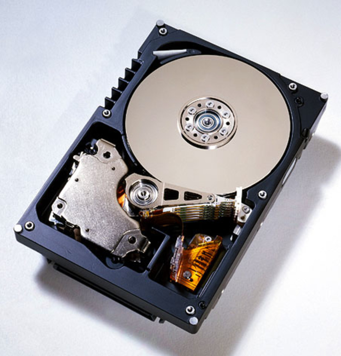 Ibm 7. Жесткий диск МС-5401. Винчестер предназначен для. Жесткий диск Мак. Гибридный диск.