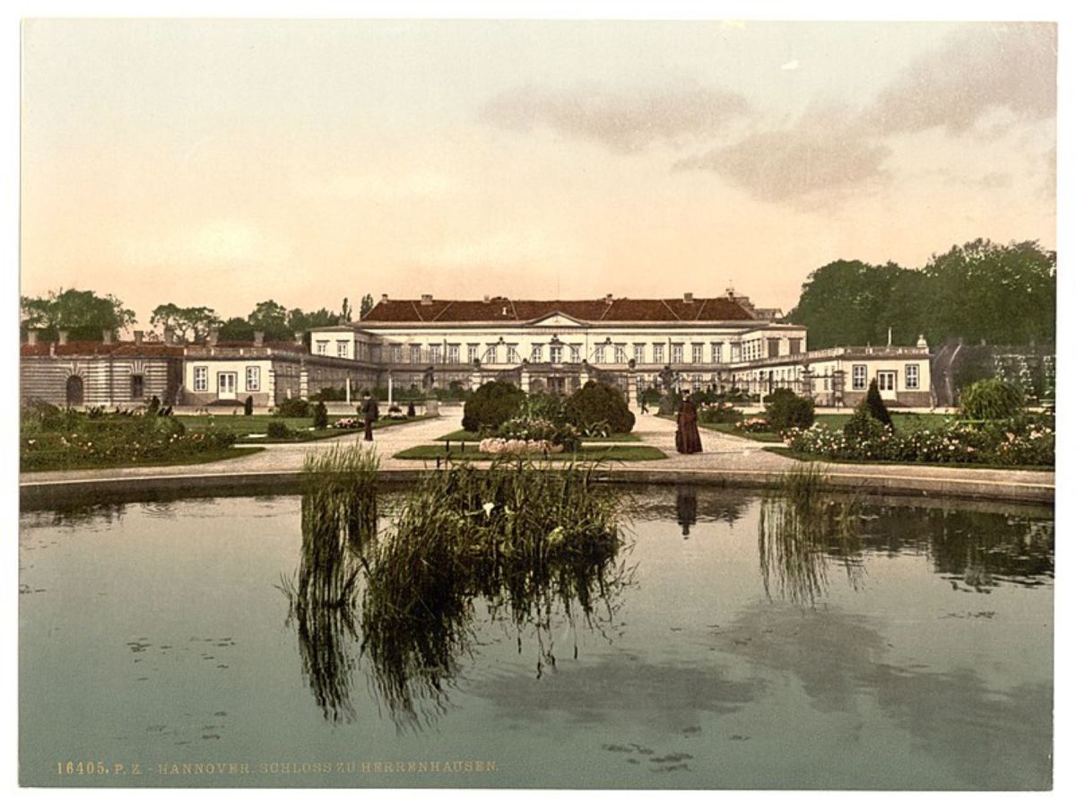 Herrenhausen Castle (Schloss Herrenhausen) shown on an 1895 postcard