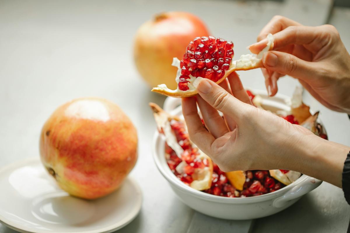 Six Ways of Using Pomegranate skin