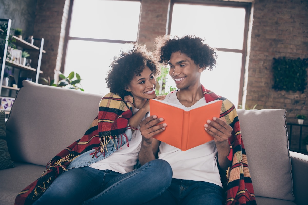 Woman Shares a Core Truth About Book Lovers and Friendship - Owlcation News