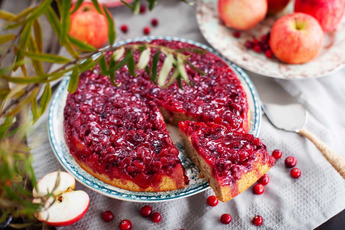 Old-Fashioned Upside-Down Cranberry Cake Turns Leftovers Into Something ...