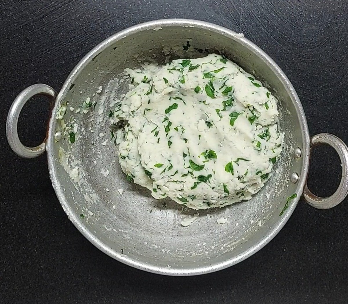 Methi Leaves (Fenugreek) Roti Delicious Indian Flatbread Delishably
