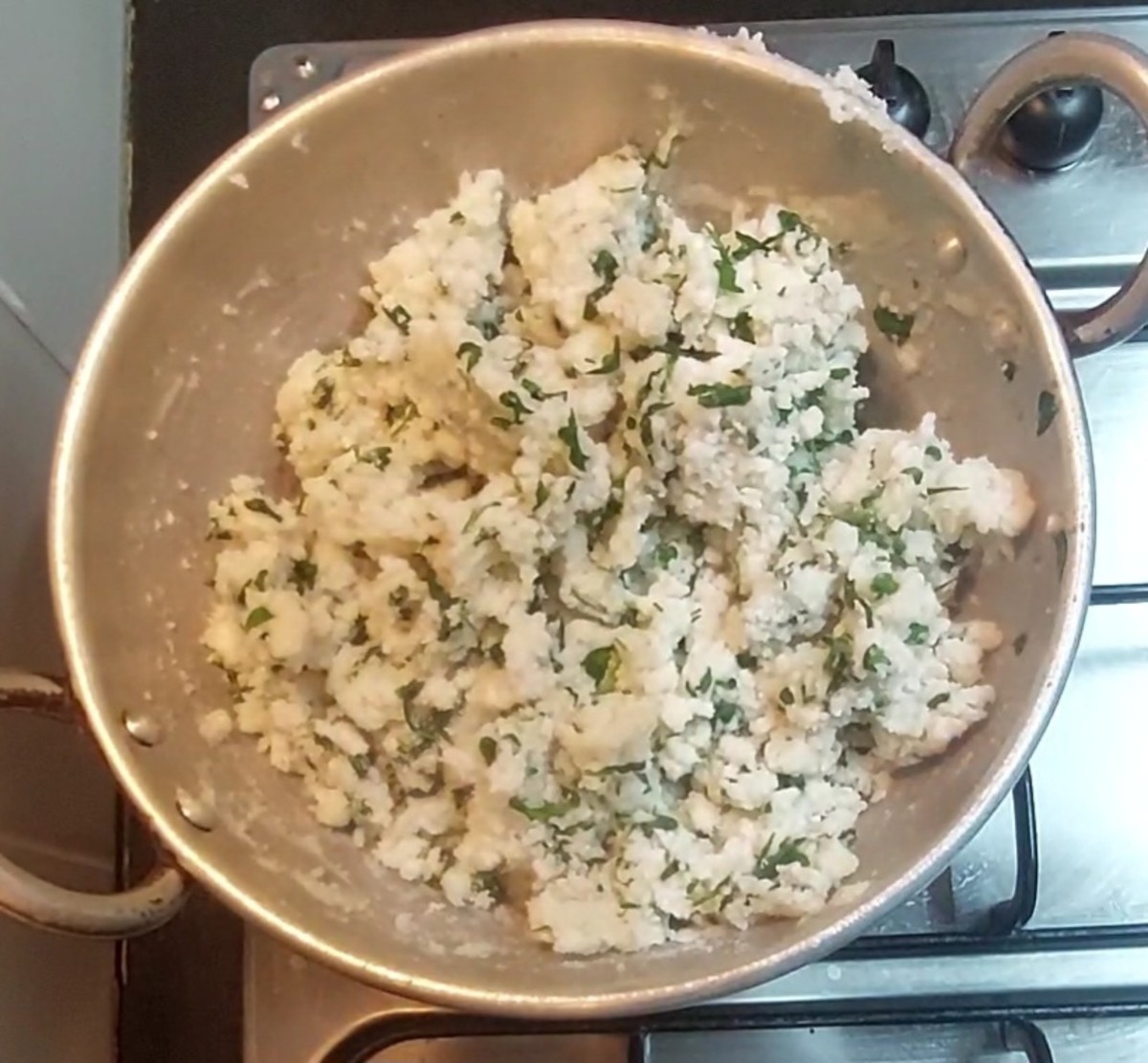 Methi Leaves (Fenugreek) Roti Delicious Indian Flatbread Delishably