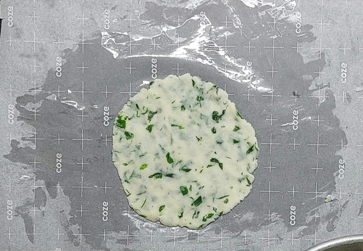 Methi Leaves (Fenugreek) Roti Delicious Indian Flatbread Delishably