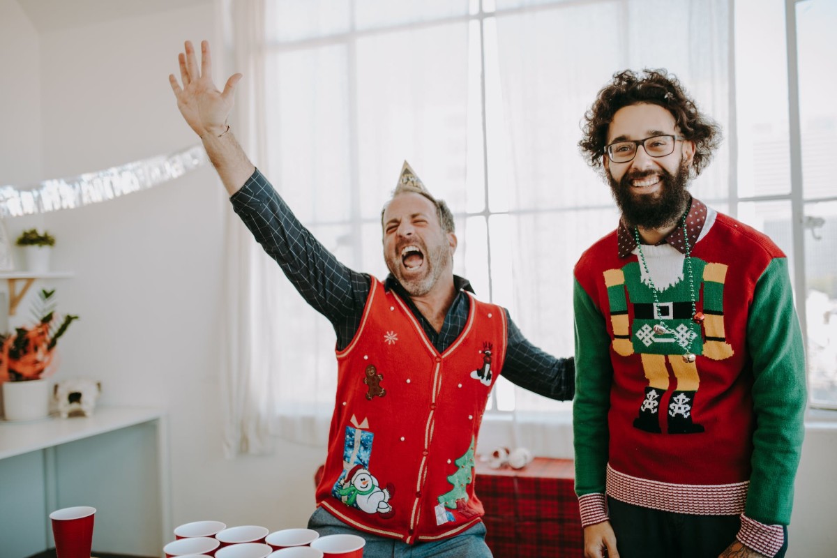 Thoughtful Christmas Gift Ideas for Coworkers: Spread Holiday Cheer at the Office!