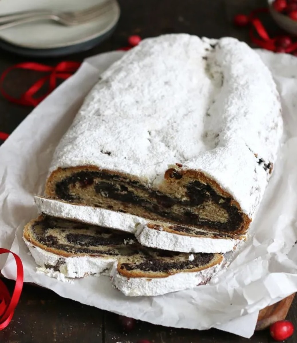 The Story of Stollen (German Christmas Bread) and 5 Recipes - HubPages
