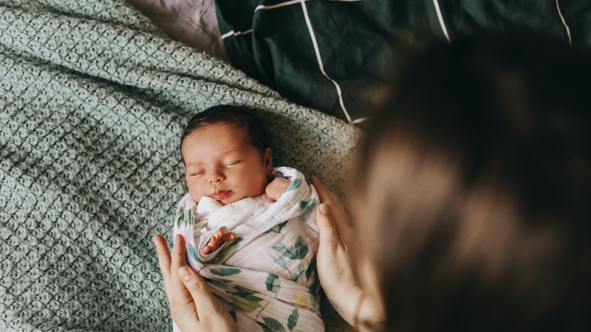 Mom Finds Out the Hard Way That You Don’t Swaddle Babies in Sweden