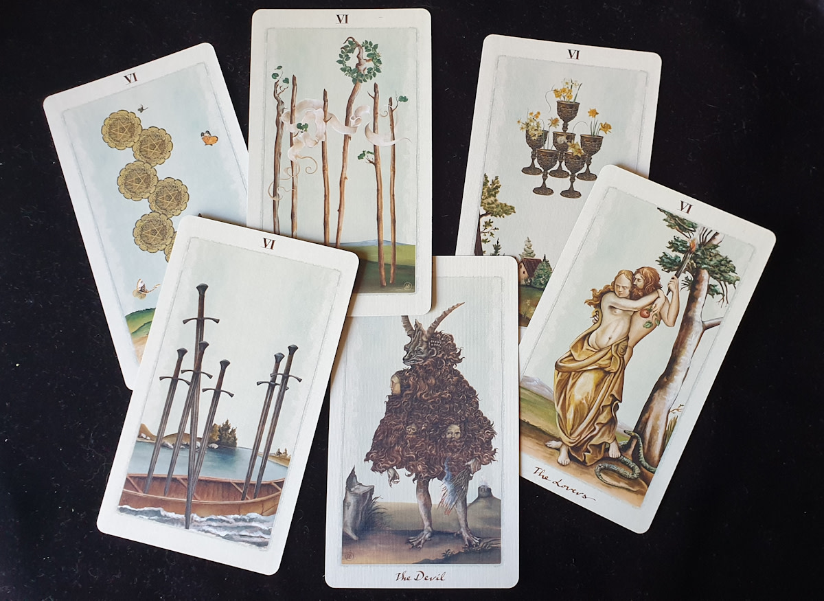 My Top 5 Tarot Spreads for Insightful Readings