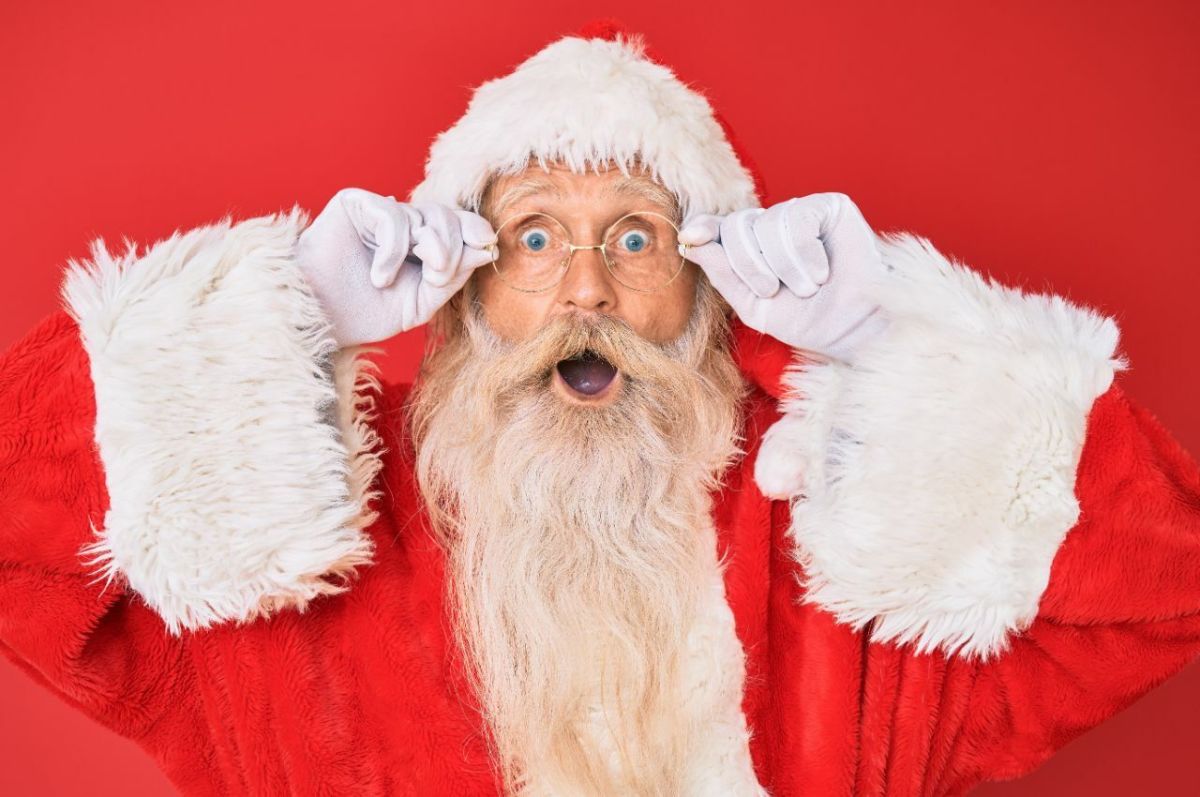 How to Play Dirty Santa: Rules, Variations, and Gift Ideas