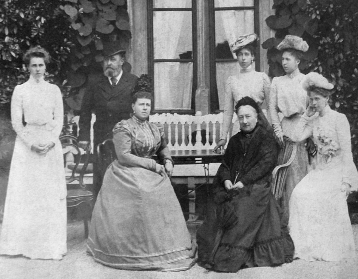Queen Victoria and Prince Albert's second son Alfred, Duke of Saxe-Coburg-Gotha with his wife, daughters and Alexandrine of Baden at Schloss Rosenau. His daughter Victoria Feodorovna of Russia lived at the castle after WW1.