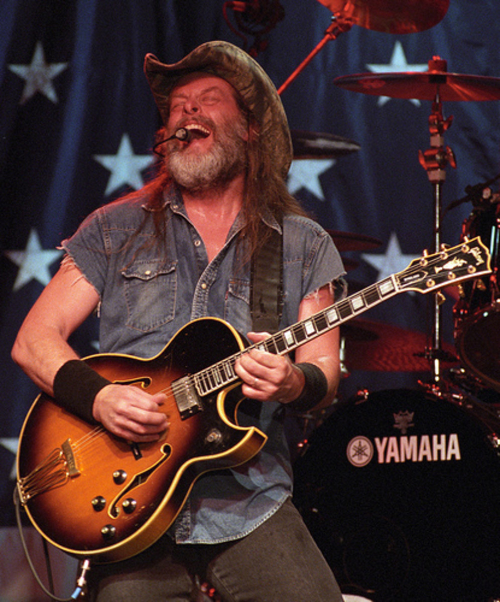 Heavy Metal Guitar Legends : An 'Interview' With Ted Nugent
