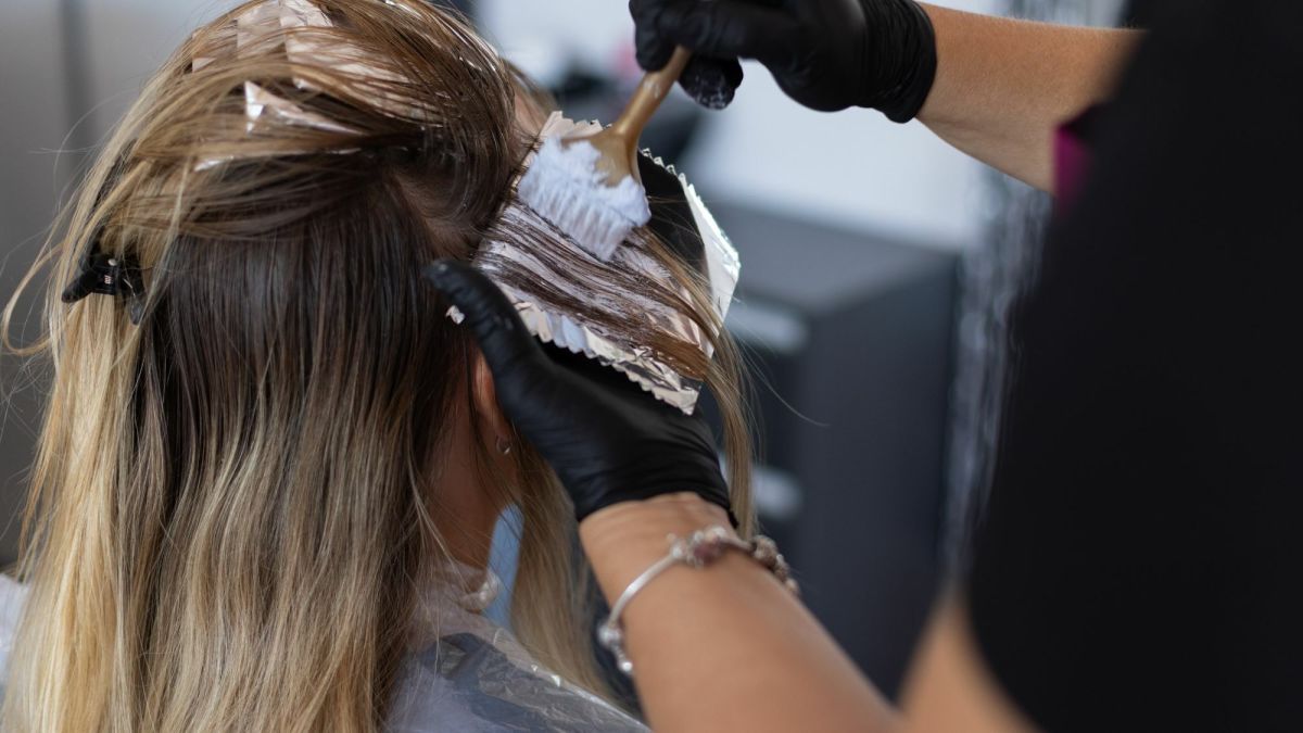 The Science Behind Permanent Hair Coloring
