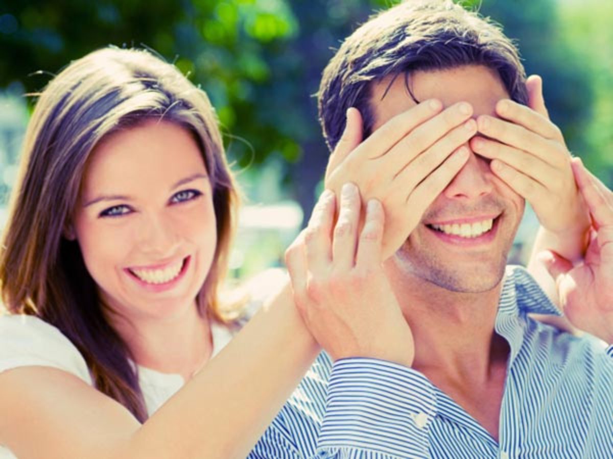 20 Thoughtful, Romantic Things Wives Can Do for Their Husbands