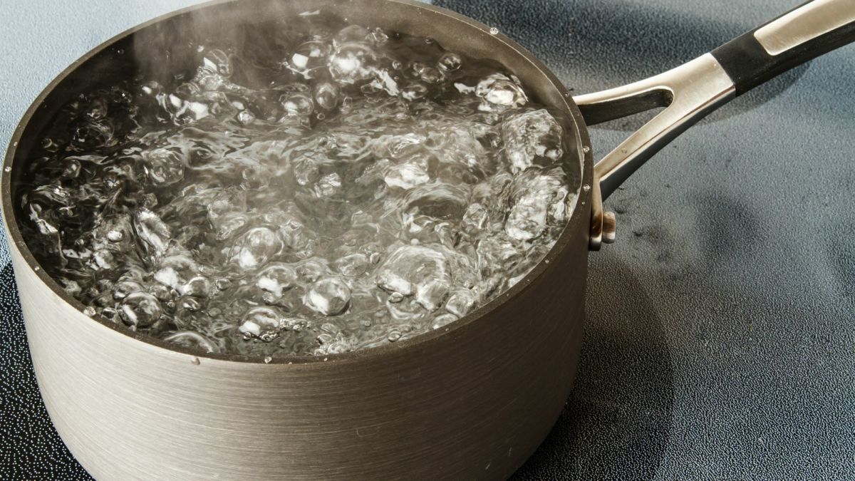 What Are the Freezing, Melting, and Boiling Points of Solids, Liquids, and Gases?