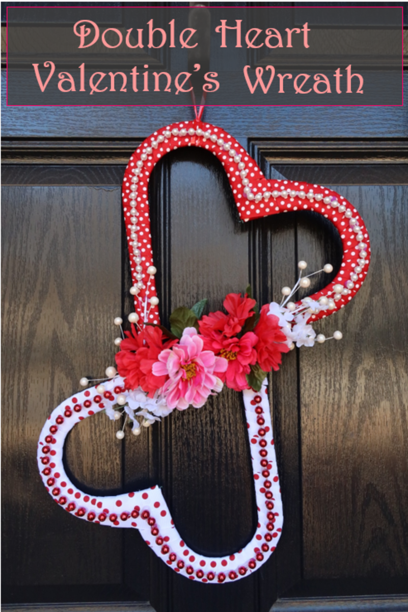 How to Make a Double-Heart Valentine's Day Wreath