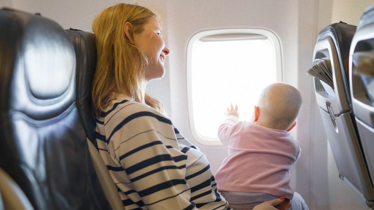 7 Tips for Traveling on an Airplane With a Baby