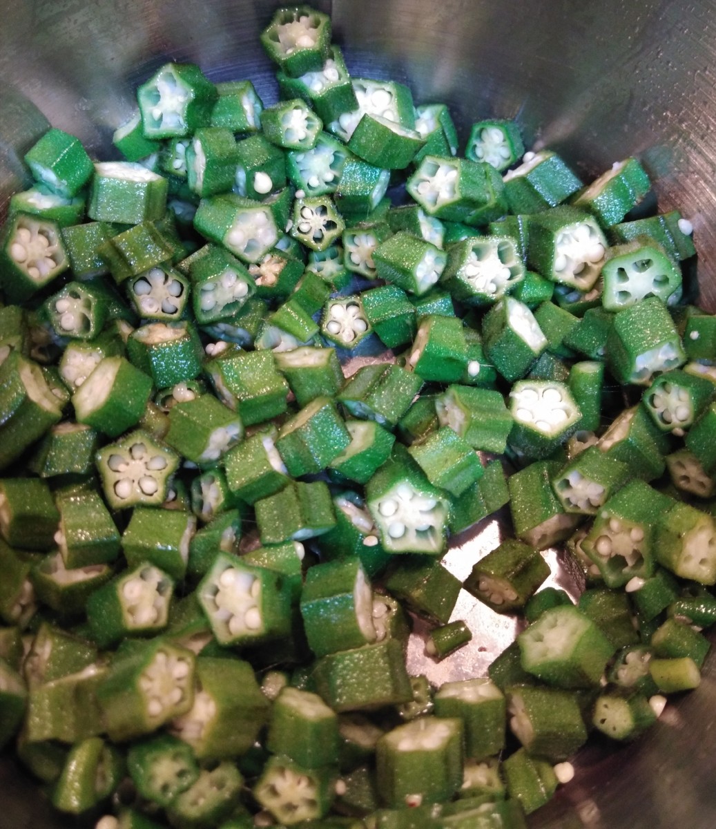 Methi Paratha and Ladies Finger in Yogurt Gravy Nice Combination to