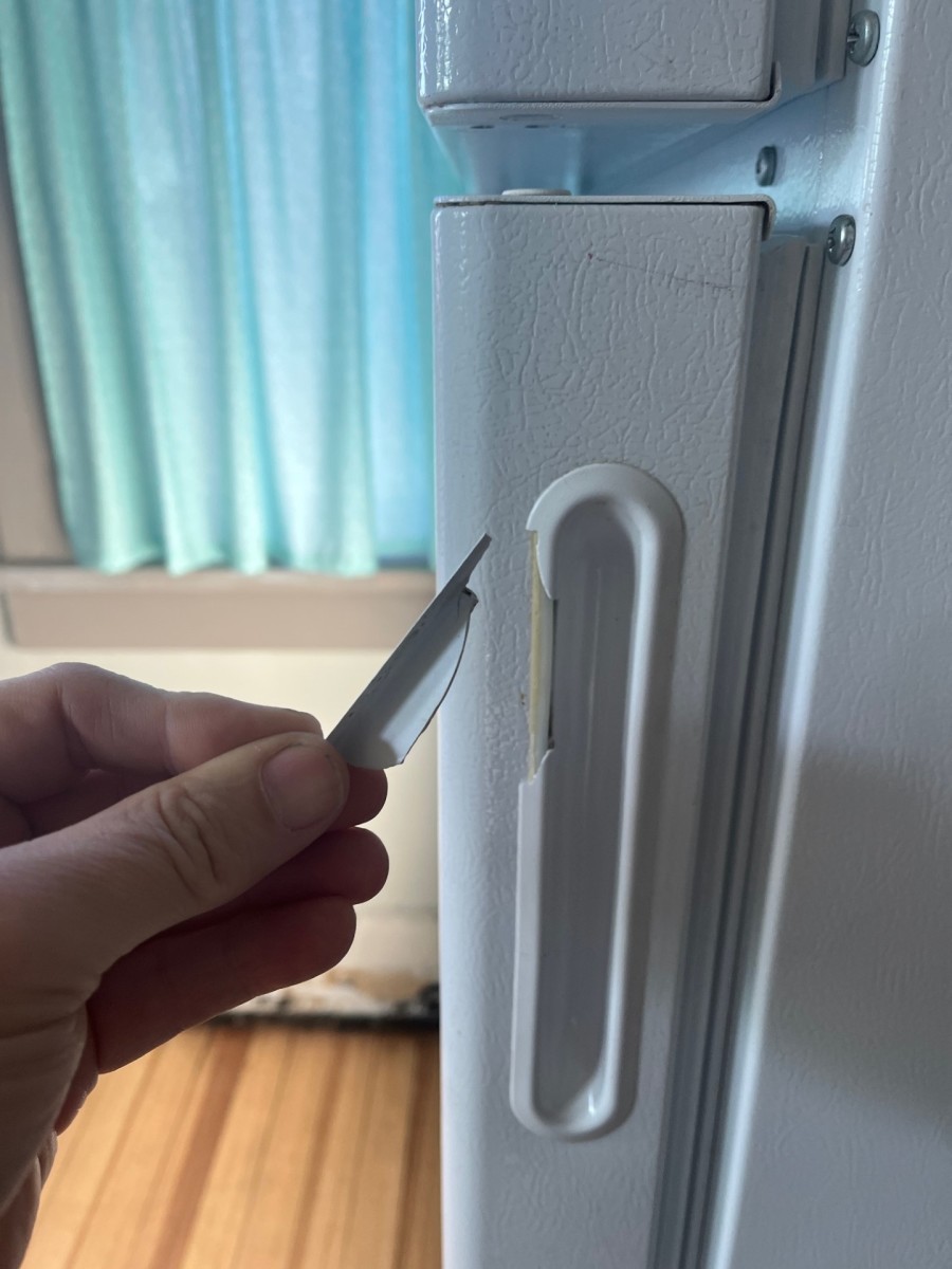How to Replace a Recessed Refrigerator Door Handle