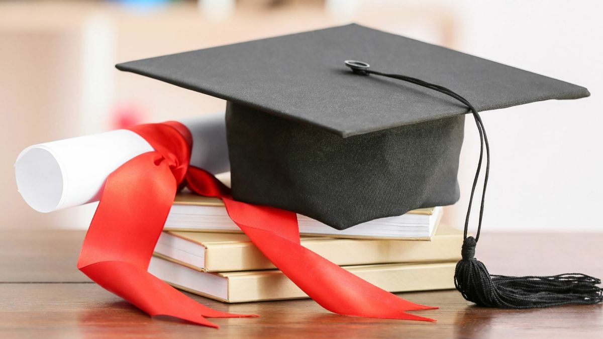 Foreign Language Careers for College Graduates With Language Skills