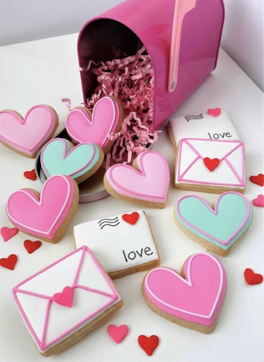 30+ Easy Valentine's Day Sugar Cookies You'll Love!