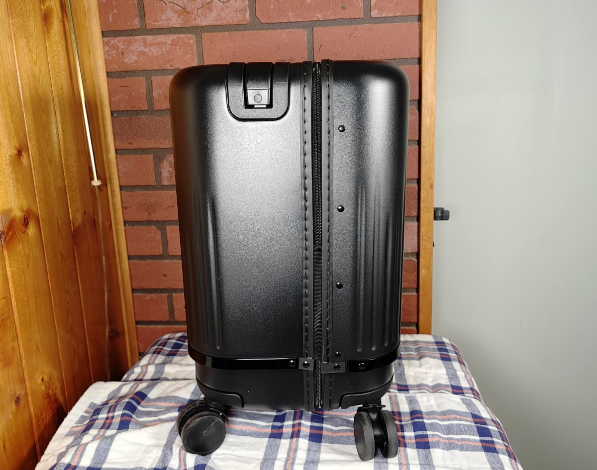 VELO 3-in-1 Expandable Hard Side Luggage Review - WanderWisdom