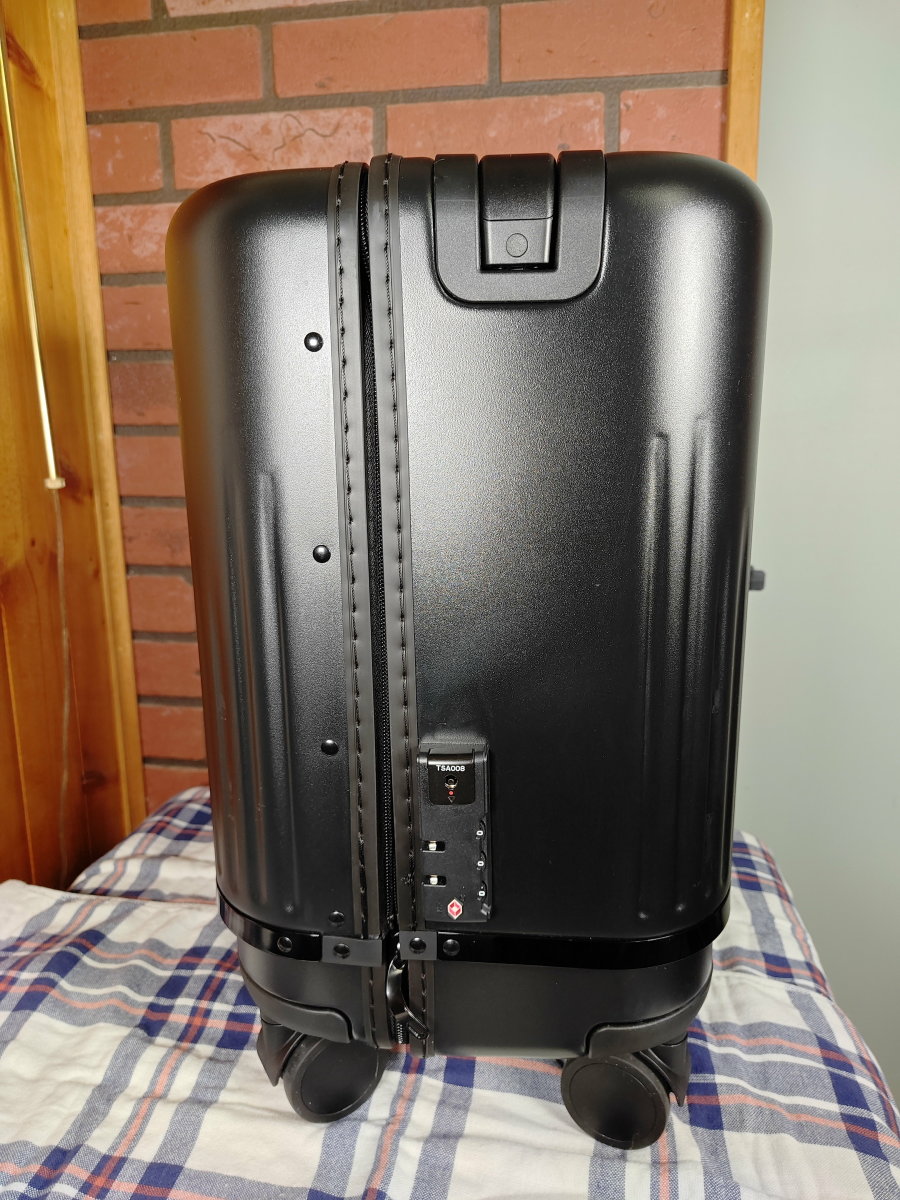 VELO 3-in-1 Expandable Hard Side Luggage Review - WanderWisdom