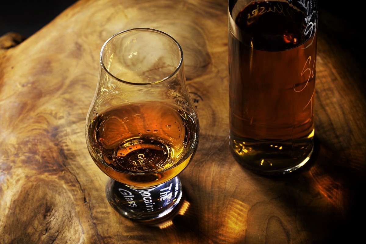 The History of Bourbon: Plus 12 Recipes for Dinner and Dessert