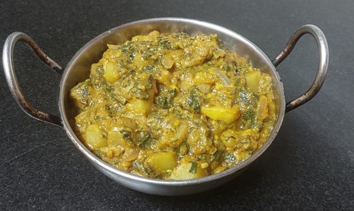 Palak Methi Aloo Curry (Spinach, Fenugreek and Potato Curry)