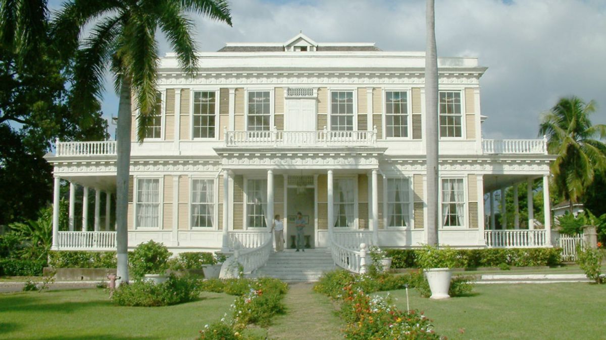 6 Things to Do at Devon House in Kingston, Jamaica