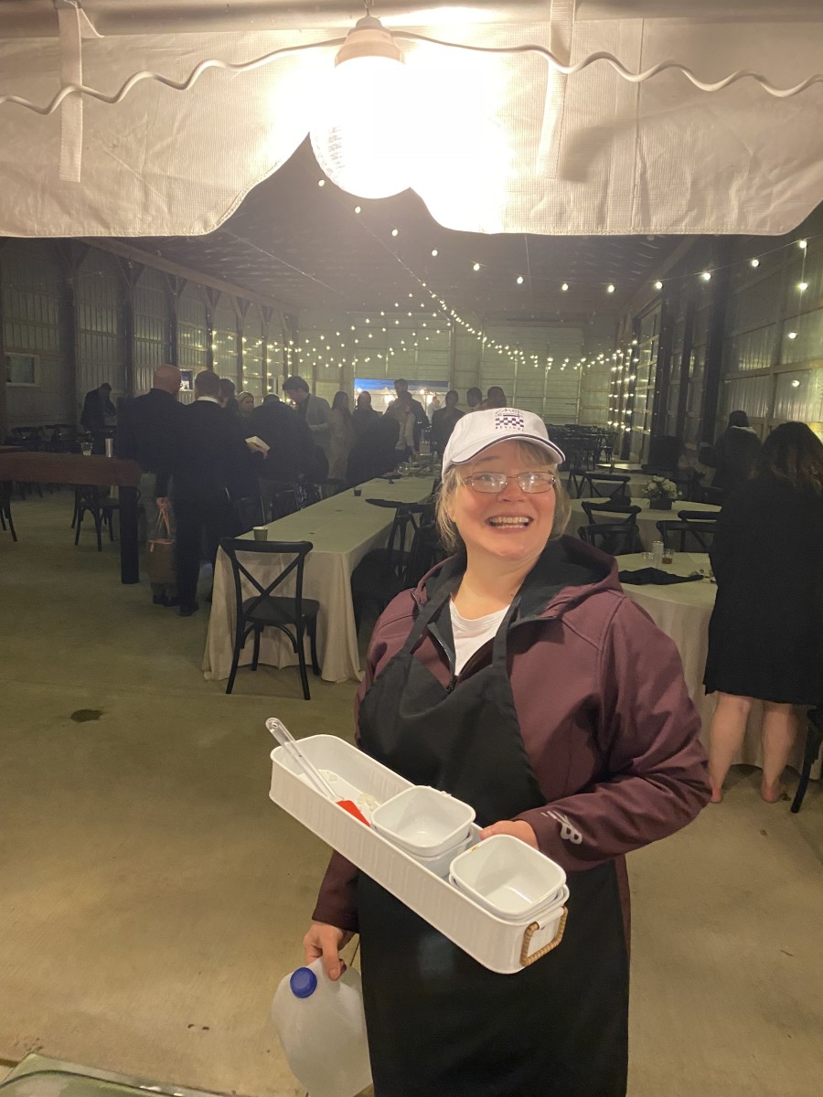 Start Your Own Food Cart Business! (It’s Easier and Less Expensive Than