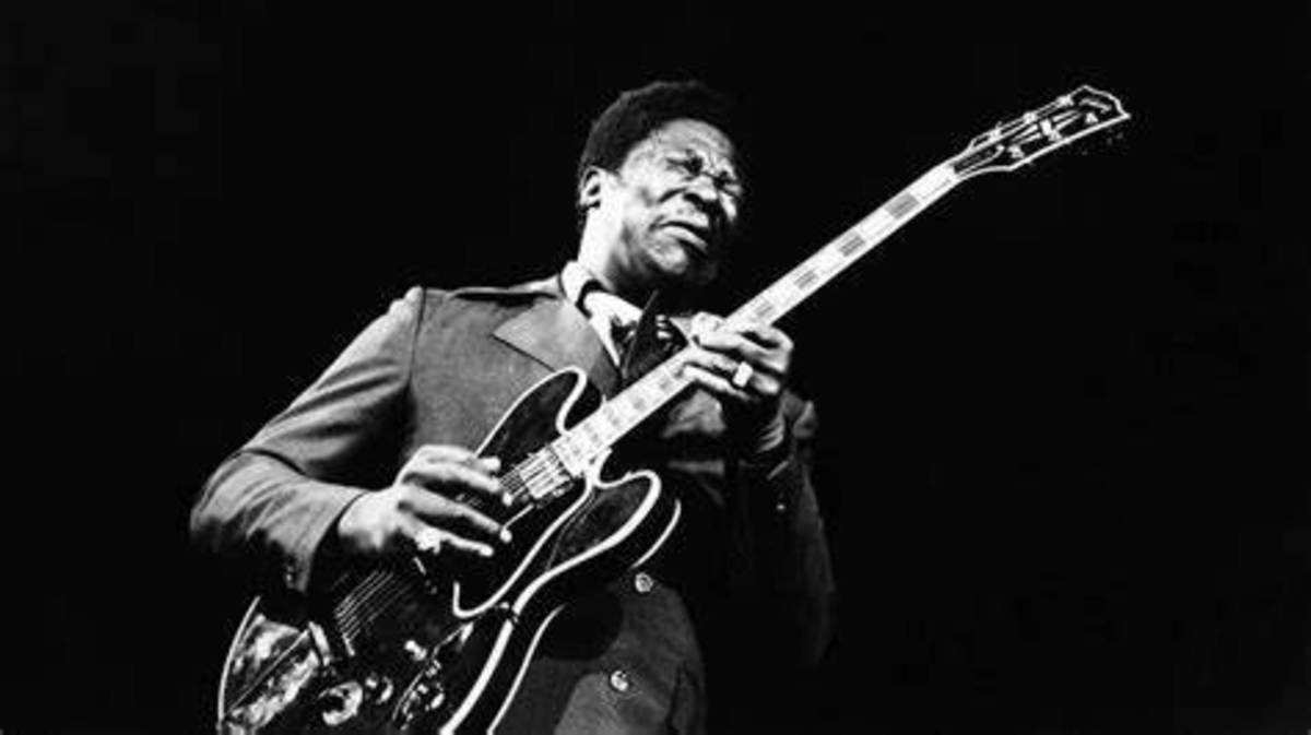 200 Mississippi Guitarists From A-Z