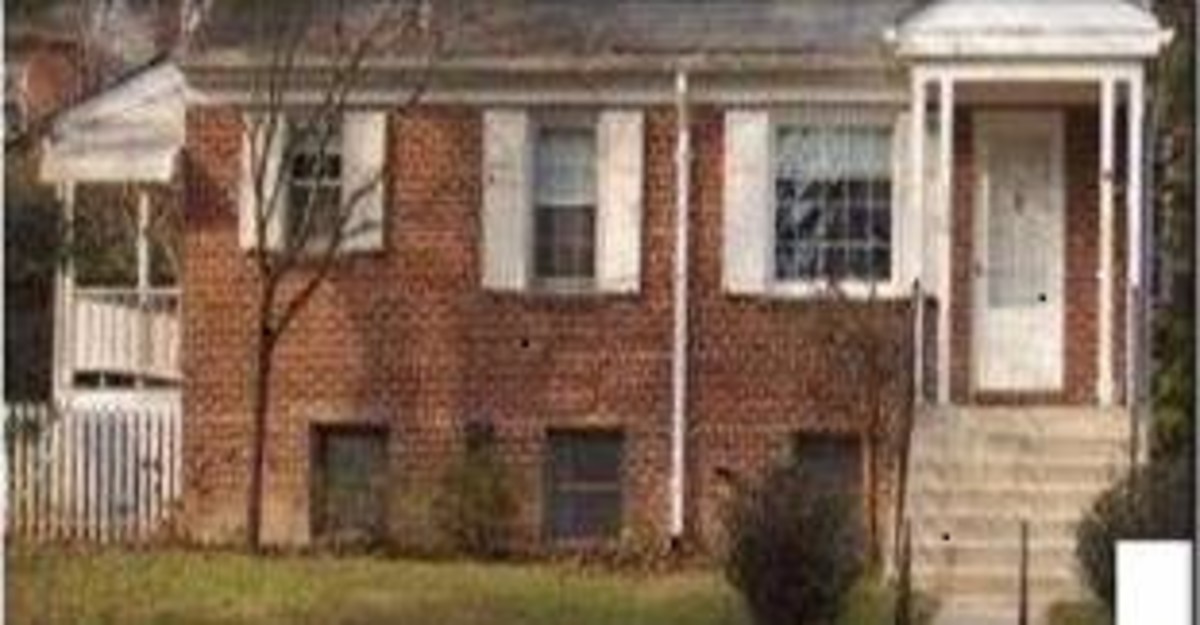 How to Inspect the Exterior of a House to Decide if You Want to Write an Offer