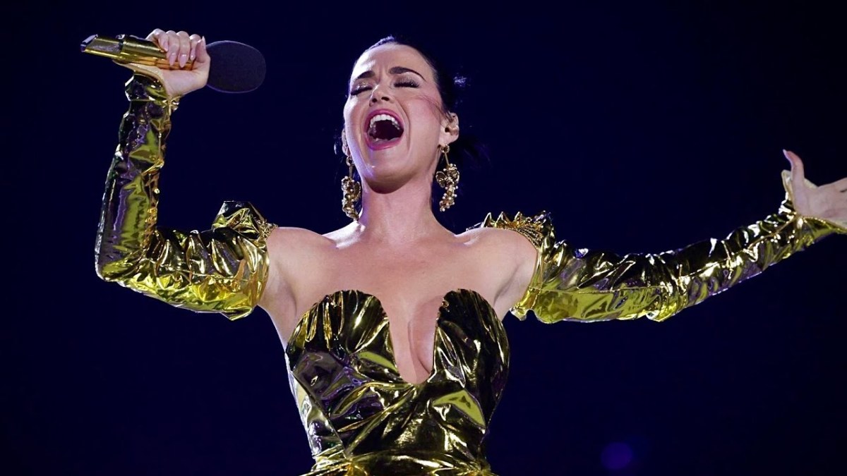 100 Best Firework Songs for IG Reels & Stories