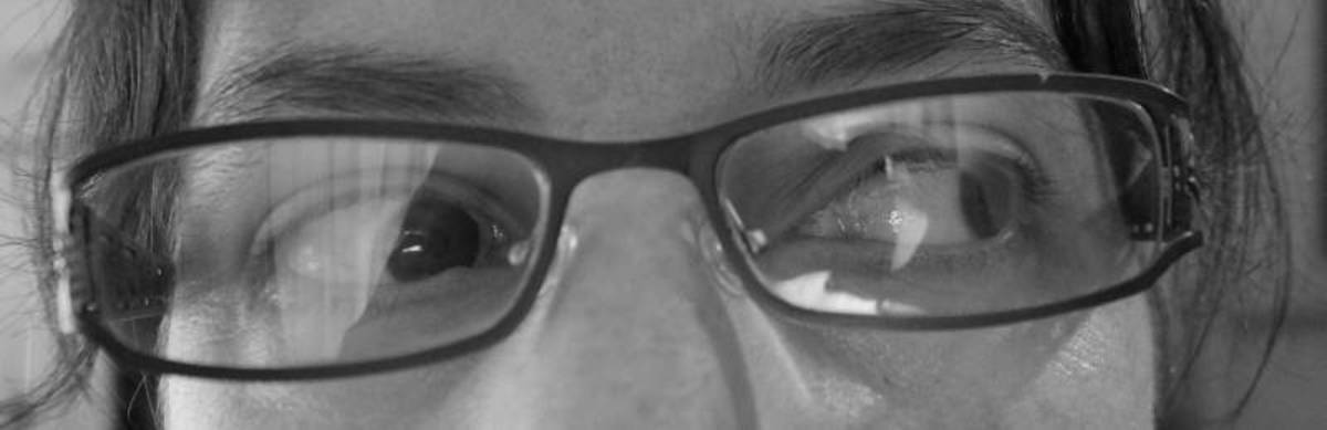 Eye Strain: Risk Factors, Symptoms, Treatment