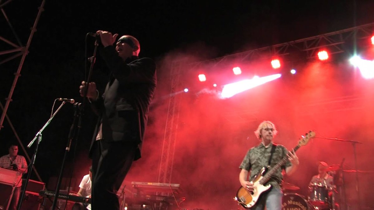 100 Best Songs About Falling Apart