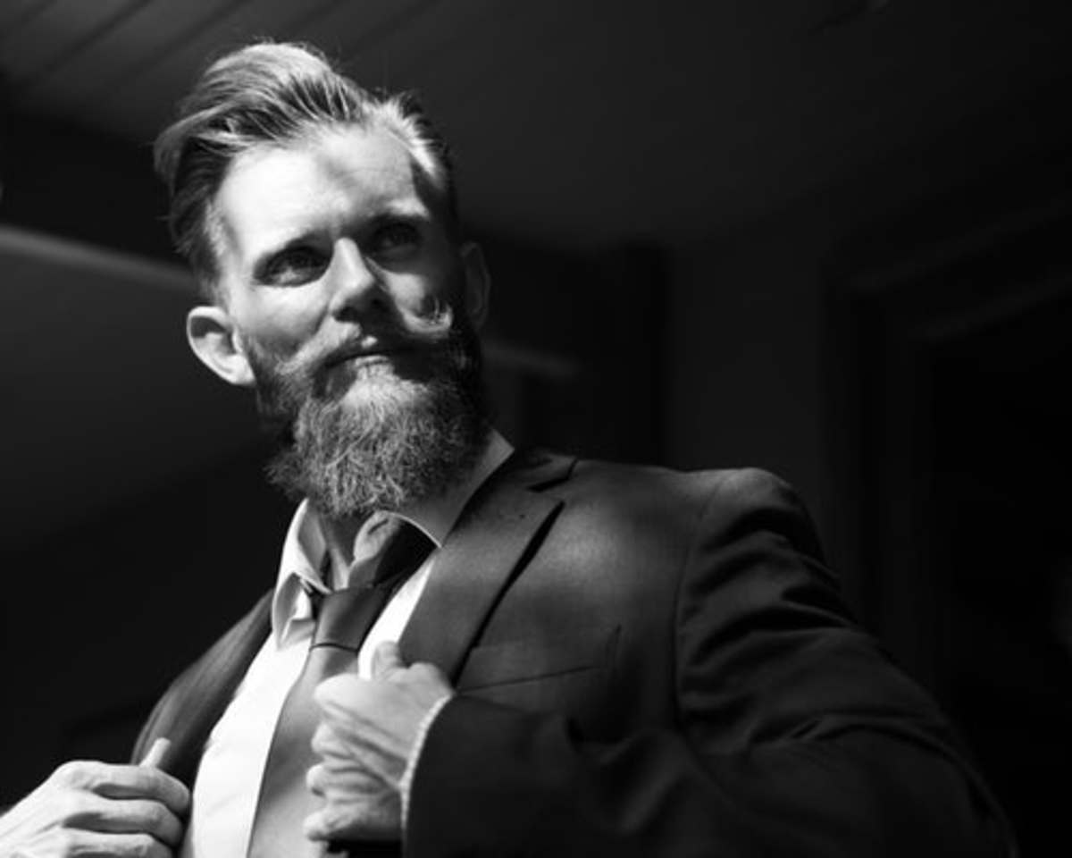3 Things James Bond Will Teach You on Becoming an Attractive and Confident Person