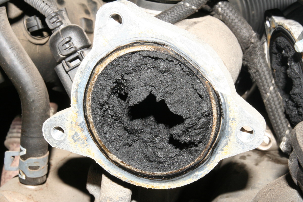 How to Clean an Egr Valve