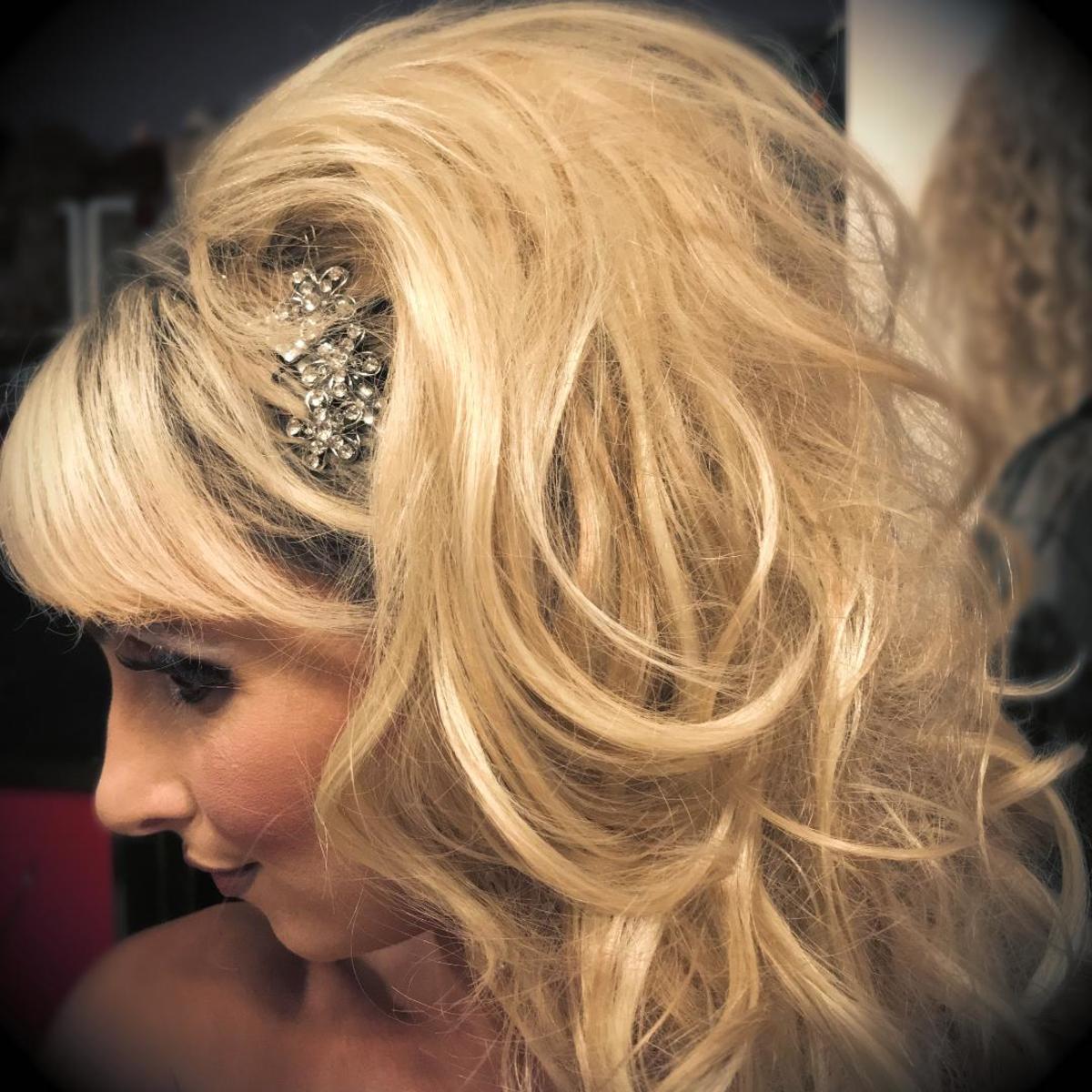 10 Essential Tools for Styling and Caring for Wigs and Hairpieces