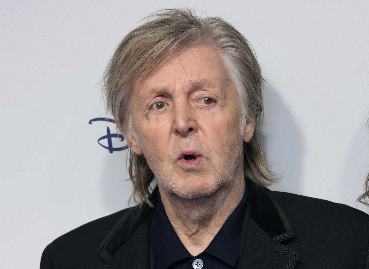 Male Singers Over Age 70 (and Still Going Strong!) - HubPages Male Singers Over Age 70 (and Still Going Strong!) - HubPages