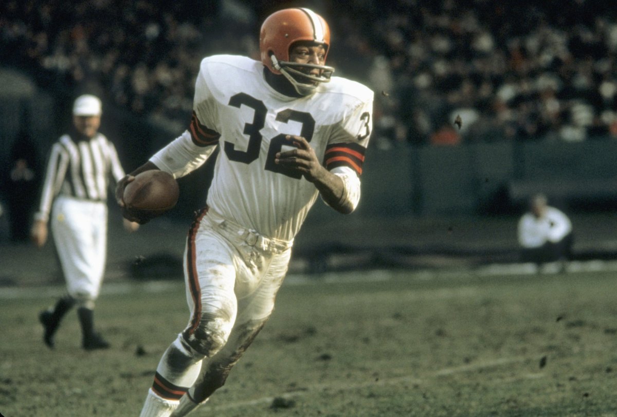 Remembering Jim Brown, Hall of Famer and NFL Legend.