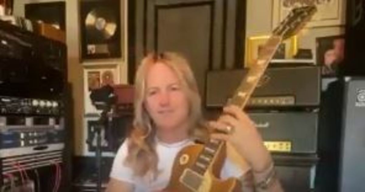 VIDEO: Doug Aldrich (The Dead Daisies, Whitesnake, Dio) Checks Into The Looneybin