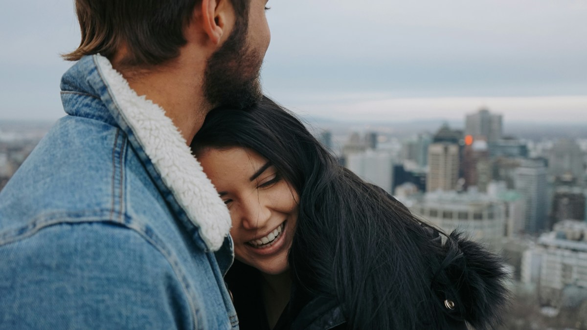 Understand the key differences between love and attachment before you make any major decisions in your relationship. Understand the key differences between love and attachment before you make any major decisions in your relationship.