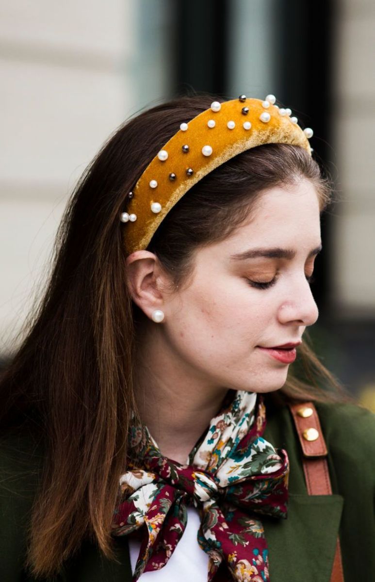 How to Wear Headbands