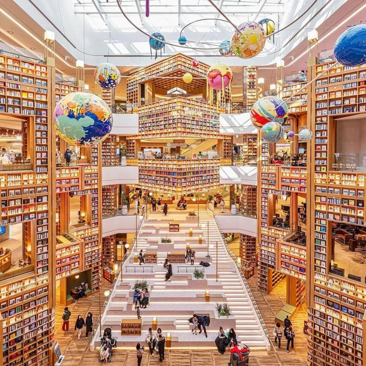 10 Most Beautiful Bookstores and Libraries in the World