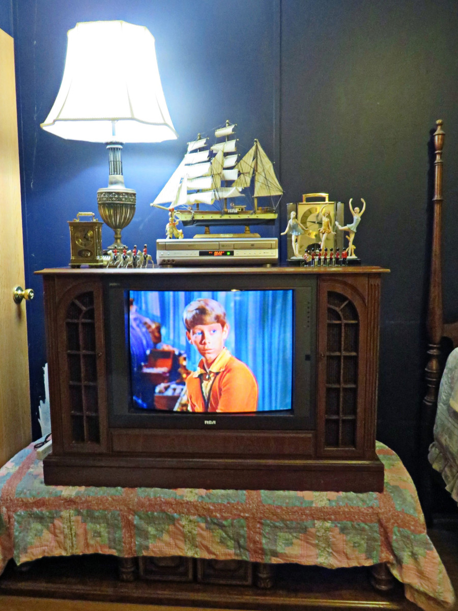 Dream Destroyed Museum of American-Made Electronics Showcasing the ...