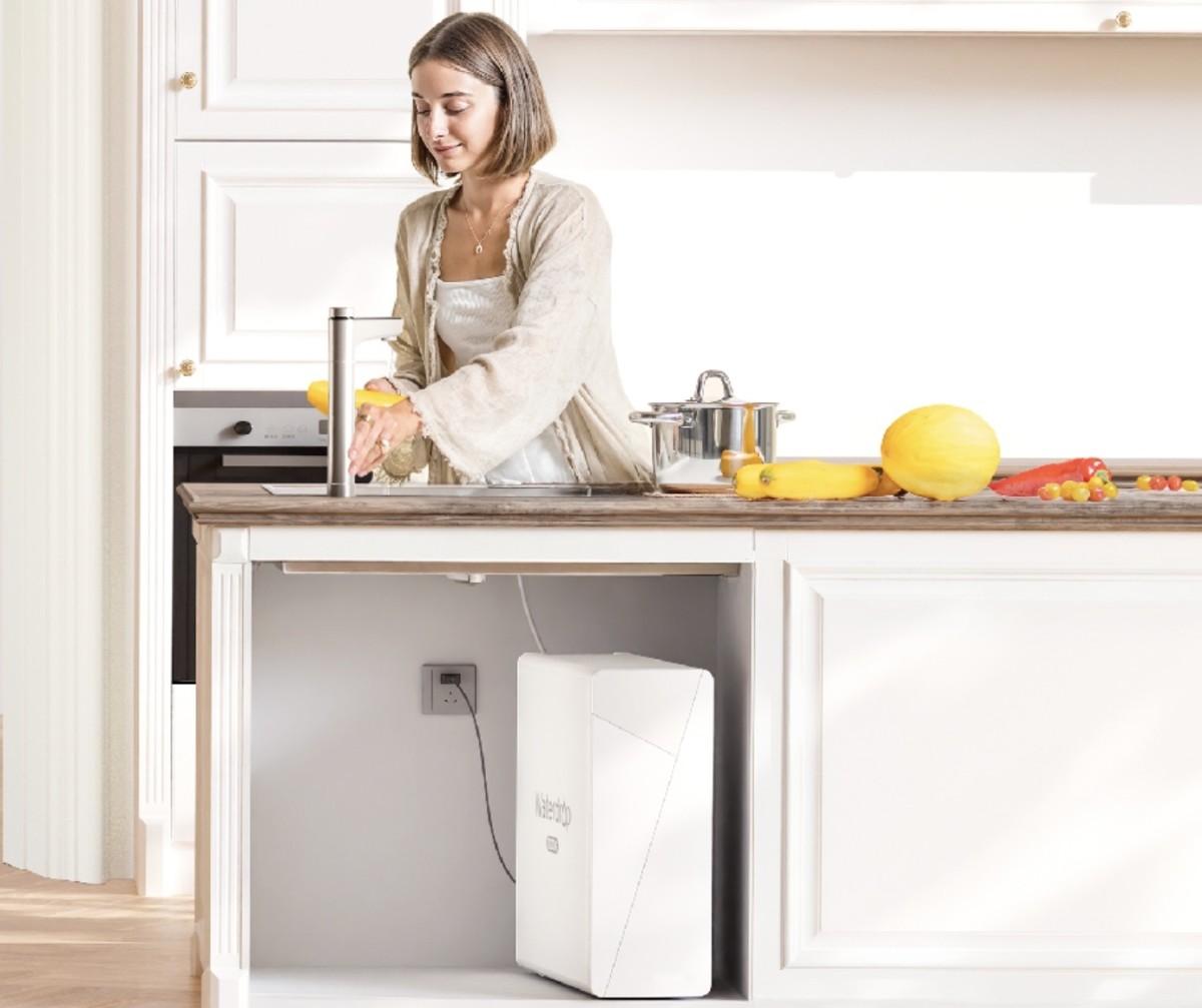 Waterdrop’s X16 Reverse Osmosis Water Filtration System Lets You Drink Freely