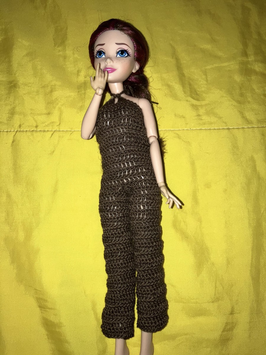 Crochet Disney Descendants doll jumpsuit pattern