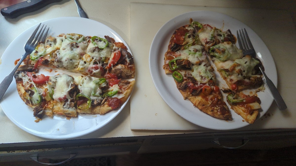 Naan Bread Pizza - with Yummies